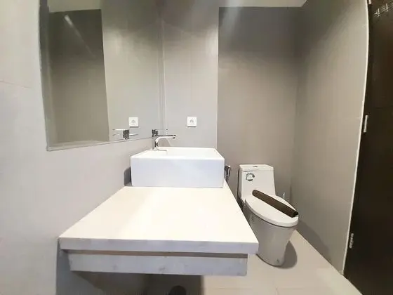 New Studio At Patraland Amarta Apartment - Banyo Tipleri