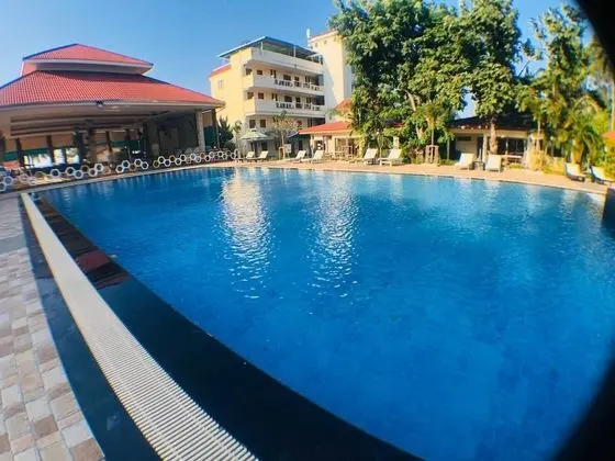 New Travel Beach Resort - Havuz