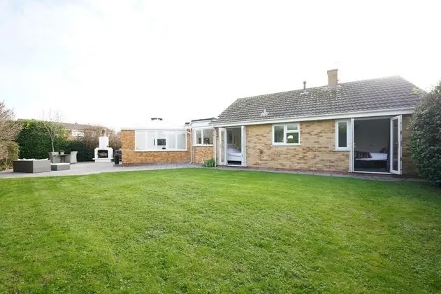 NEW Unique 2BD Detached Bungalow Burnham-on-sea