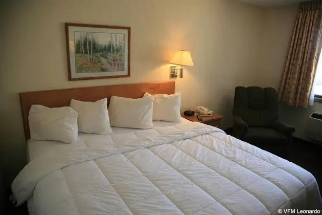 New Victorian Inn & Suites