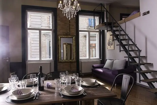 New Walnuttree Double 12 Pers Apartment Central