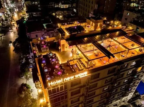 New Wave Hotel