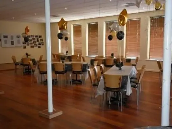 The New Whyalla Hotel - Yerinde Yemek