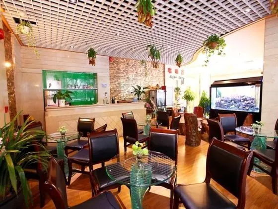 New World Hotel - Guangzhou - Yeme / İçme