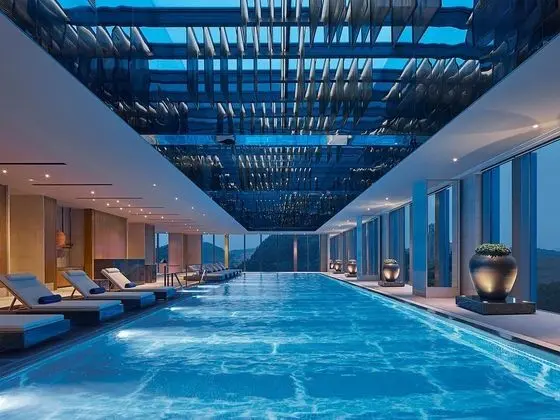 New World Guiyang Hotel - Havuz