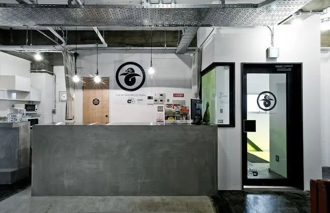 NEW WORLD INN - Hostel - Lobi