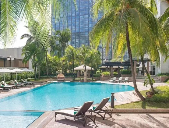 New World Makati Hotel - Havuz
