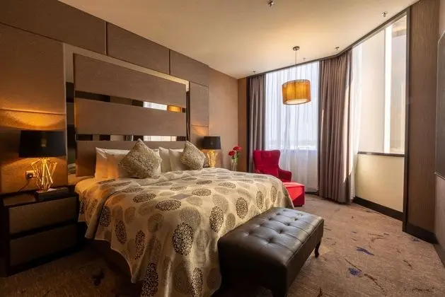 NEW WORLD SUITES