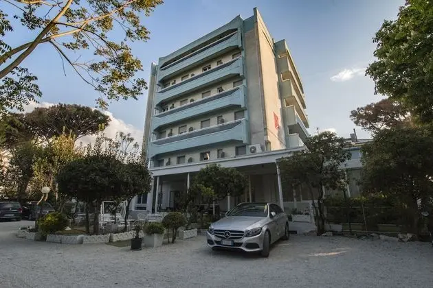 Hotel New Zanarini - Dış Mekan
