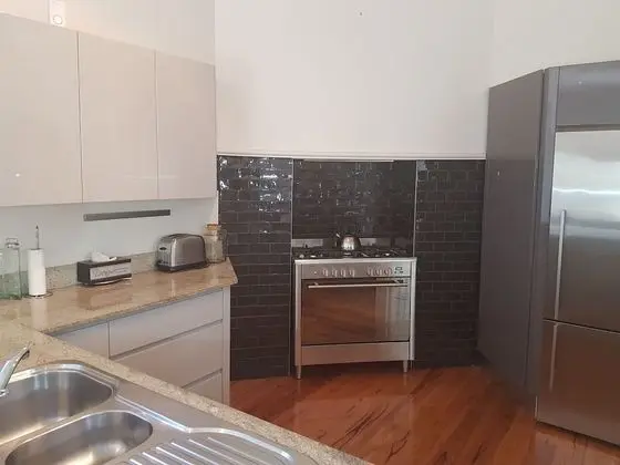 Newcastle Executive Homes - Cooks Hill Cottage - Mutfak