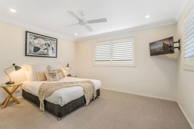 Newcastle Short Stay Apartments - Adamstown Townhouses