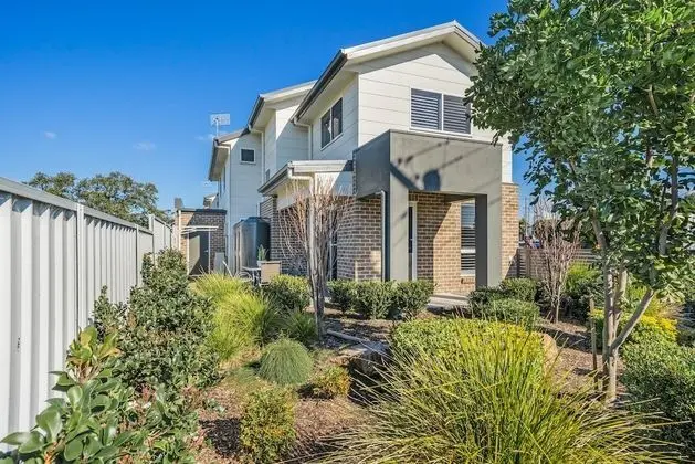 Newcastle Short Stay Apartments - Adamstown Townhouses
