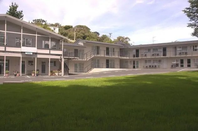 Newlands Court Motel