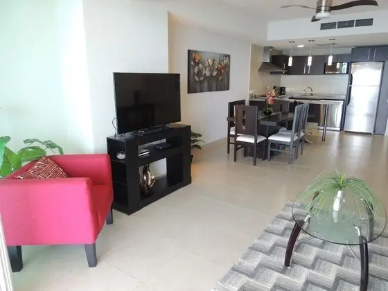 Newly Listed Ocean View 1 Bedroom - Oda Düzeni