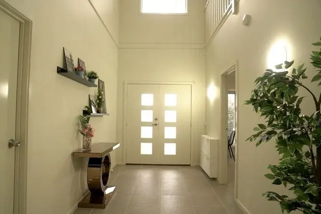 Newly Modern Home for Big Group near SC - İç Mekan