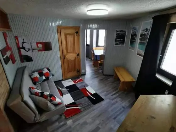Newly Renovated Apartment in Cervinia's Heart