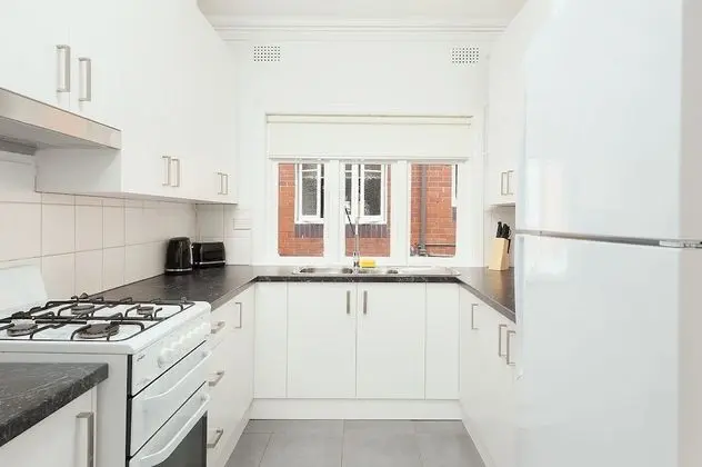 Newly Renovated Apt Close to CBD Unit 1 - Mutfak