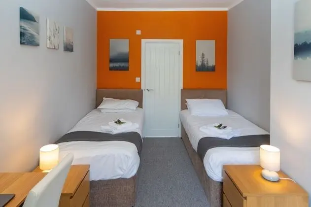 Newly Renovated Warm & Cosy 3bed House - Oda