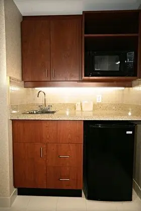 Newmarket Hotel & Suites - Mutfak