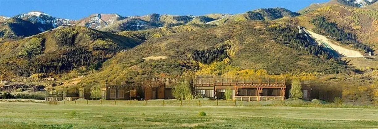 Newpark Resort & Hotel