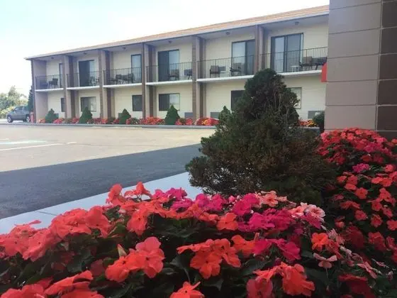 Newport Ambassador Inn