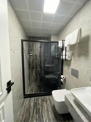 Newton Otel - Banyo Tipleri