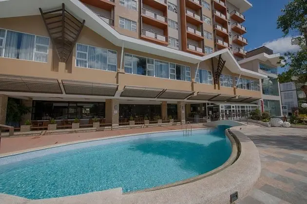 NEWTOWN PLAZA HOTEL - Havuz