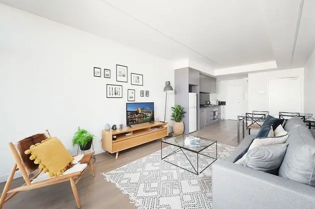 Newtown's Best Designer Apartment H395 - Oda Düzeni