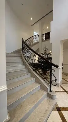 Neyar Beach Vibes - The Penthouse