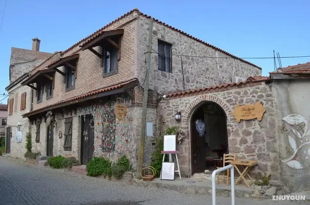 Neziş'in Konağı Küçükköy Ayvalık