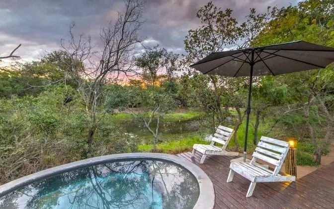 Ngama Tented Safari Lodge - Havuz