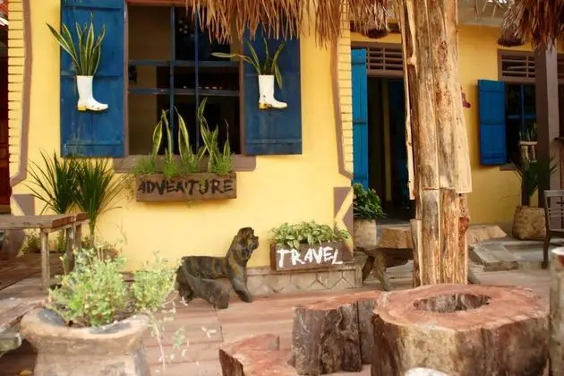 Nguyen Shack Phong Nha Central Town - Lobi