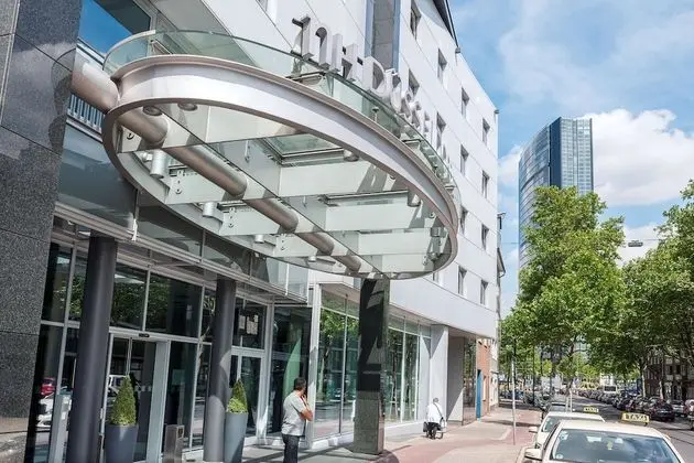 NH Düsseldorf City-Nord - Dış Mekan