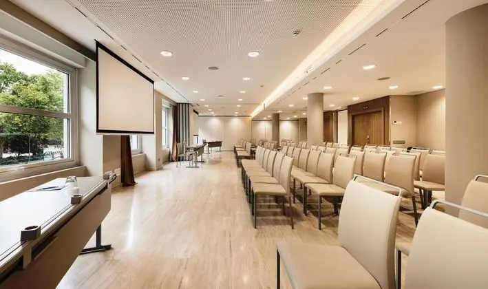 NH Madrid Nacional - İş / Konferans