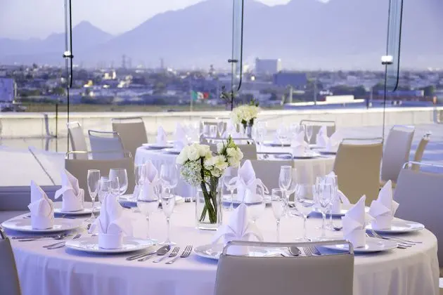 NH Monterrey La Fe - İş / Konferans