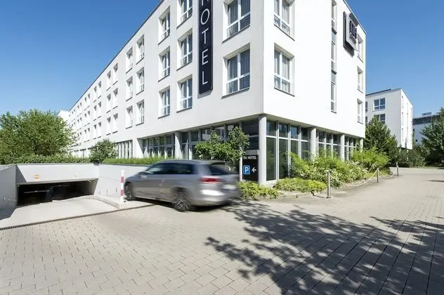 NH München Ost Conference Center - Dış Mekan