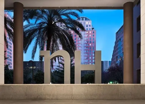 NH Valencia Las Artes - Dış Mekan