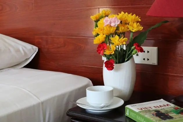 Nhi Trung Hotel - Oda