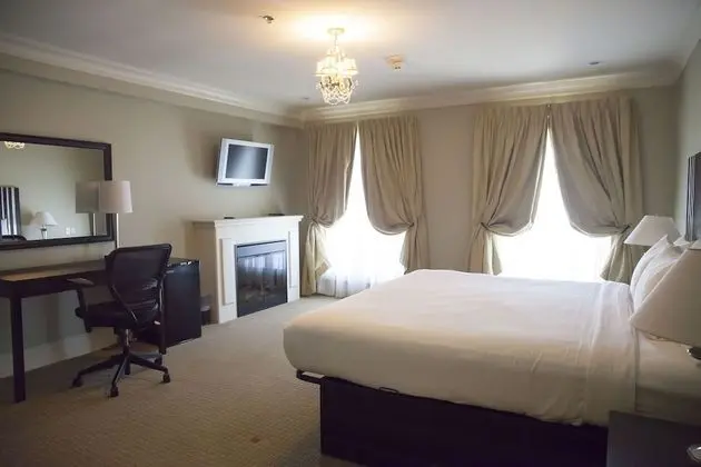 Niagara Crossing Hotel & Spa - Oda