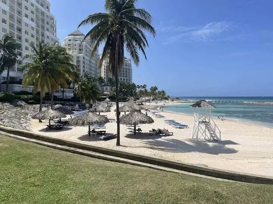 Nianna Luxurious Villa - Plaj