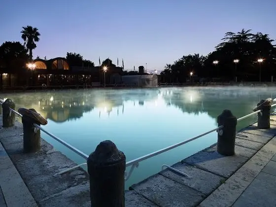 Hotel Niccolò V 4S - Terme dei Papi - Havuz