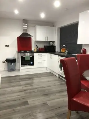 Nice 2 Bed Independent Annex in High Wycombe - Mutfak