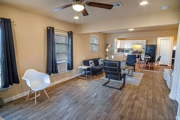 Nice 3br/2ba Near Downtown 2 Min At&t Center - İç Mekan