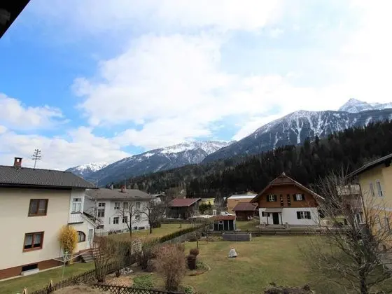Nice Apartment in Detached House with Large Garden near Town Center & Ski Slope - Dış Mekan