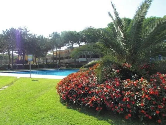 Nice Apartment With Pool and Tennis Court - Beach Place Included by Beahost - Havuz