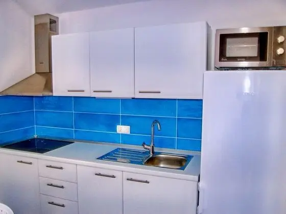 Nice Apartment With Roofed Terrace, Near the Sea - Mutfak