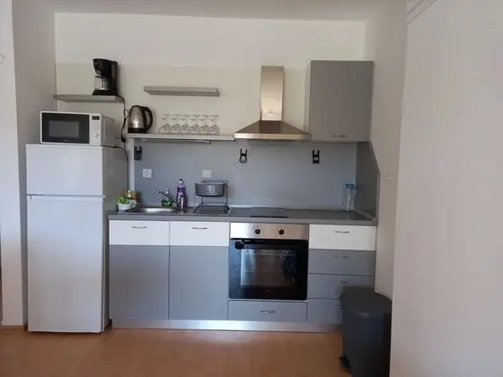 Nice Apartment With Swimming Pool - İç Mekan