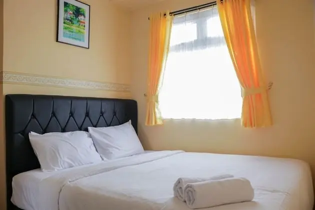 Nice And Colorfull 2Br At Green Pramuka City Apartment