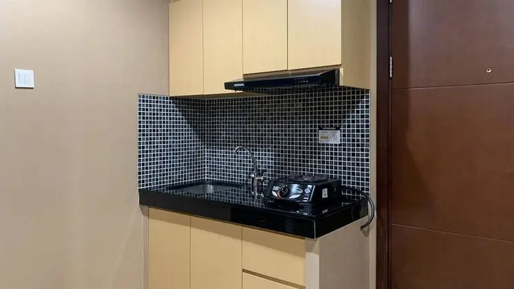 Nice And Comfort 1Br At Sky Terrace Apartment - Mutfak