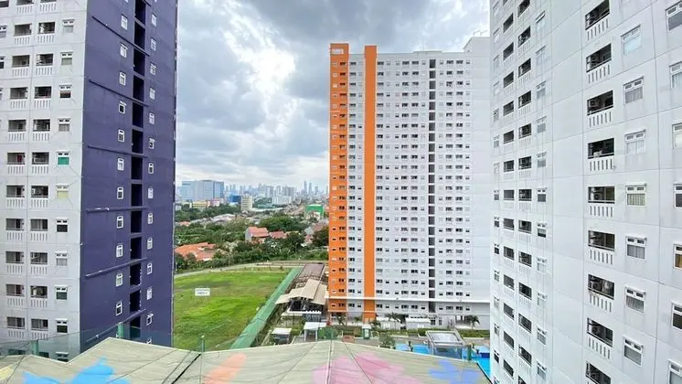 Nice Comfort 2BR at Green Pramuka Apartment